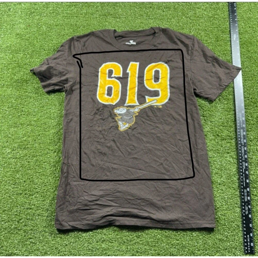 San Diego Padres MLB Short Sleeve Tee Brown Mens Size M NWOT